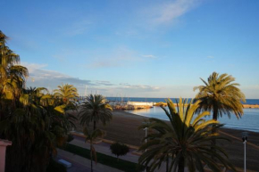 Beachfront vila